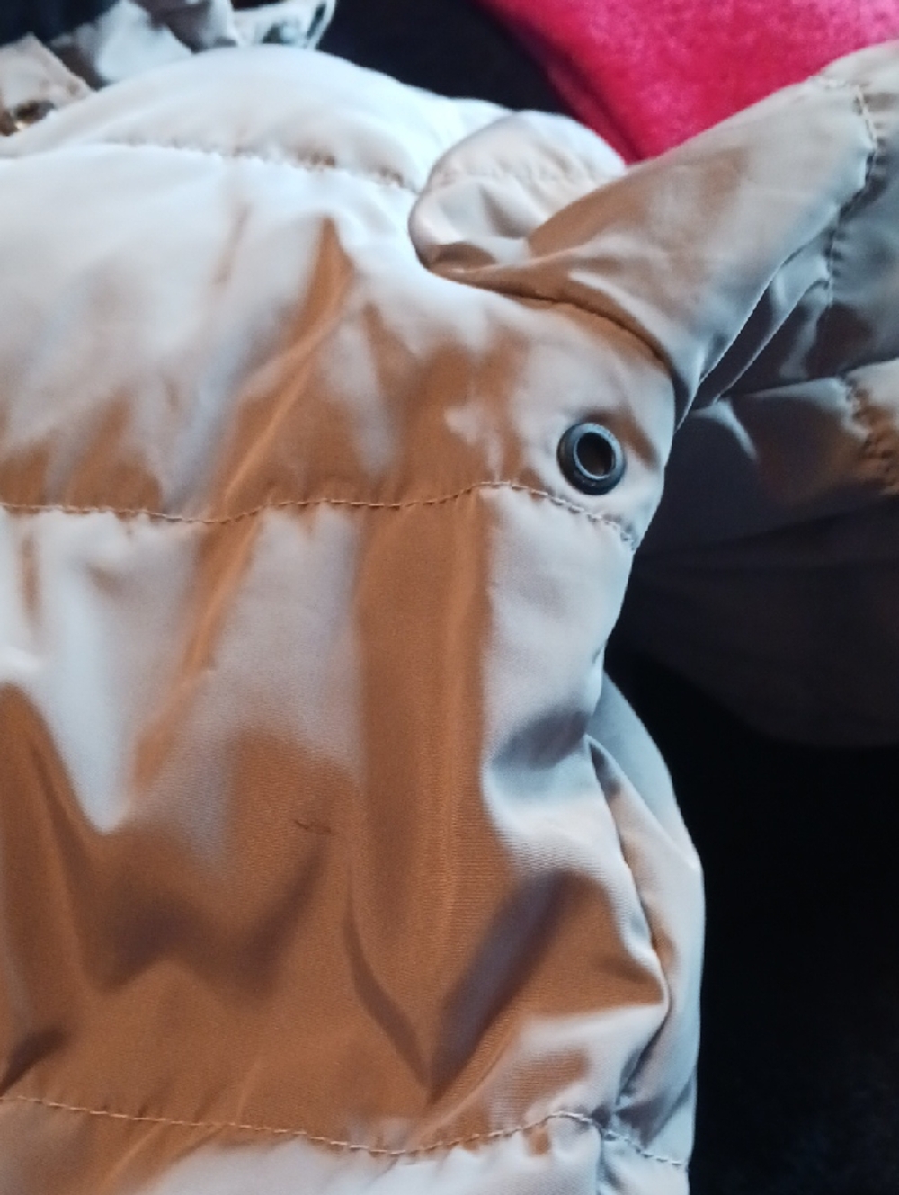 Guess Puffy Coat - Picture 14 of 14